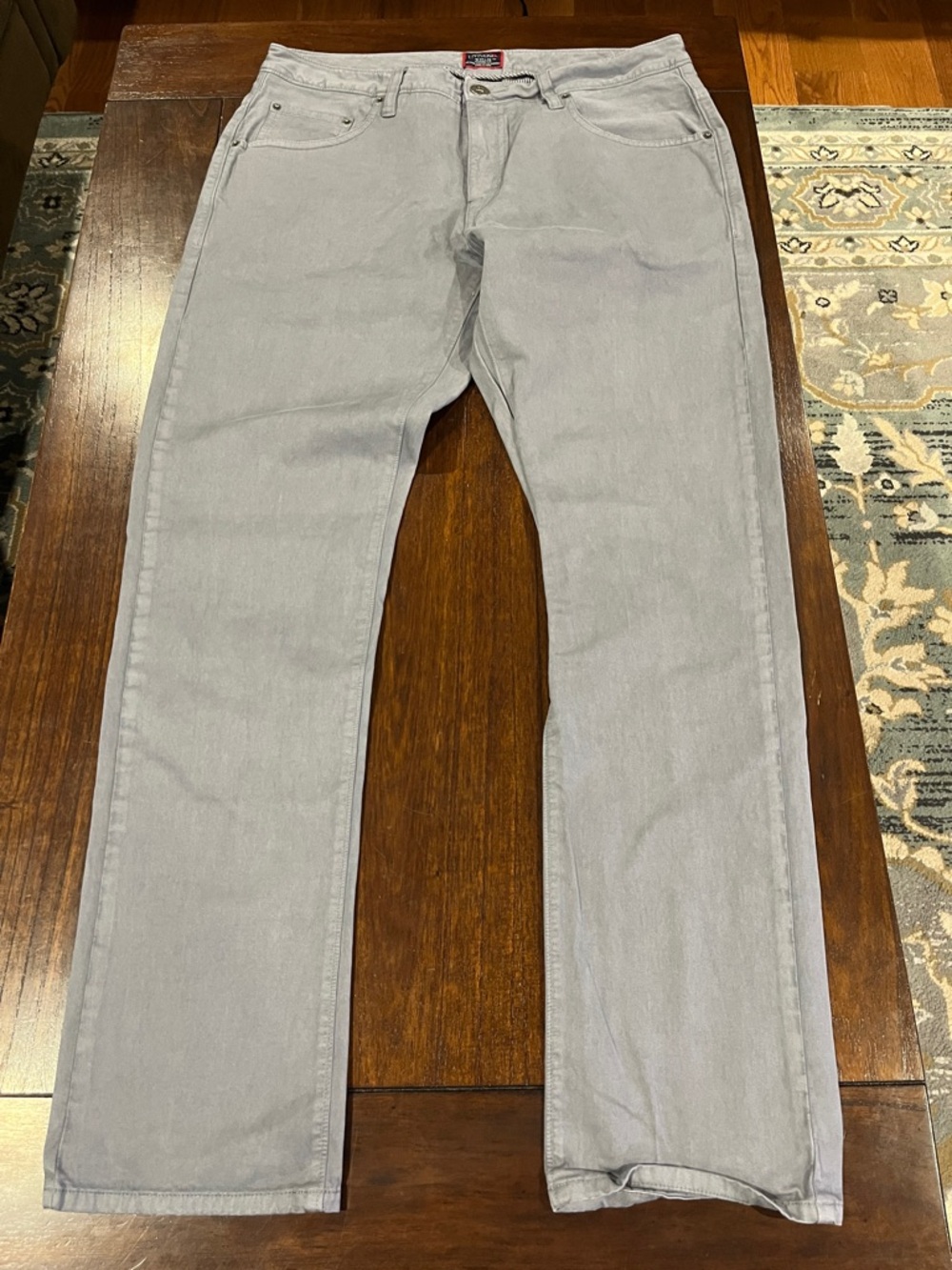 UNTUCKit Men's Light Gray Straight Jeans
